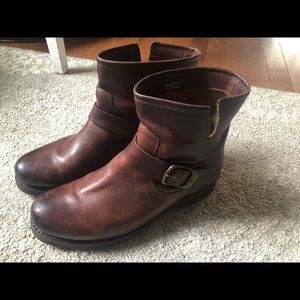 Frye Veronica Bootie
